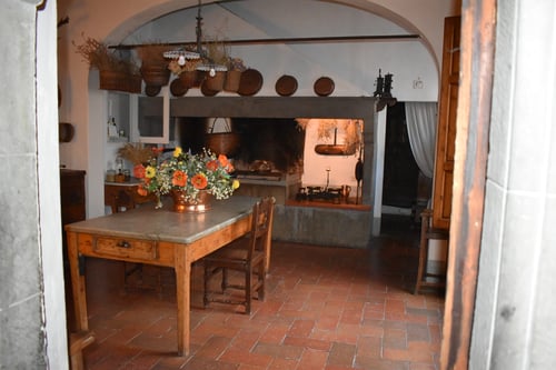 Secrets of Tuscany tour the old kitchen