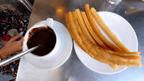 Churros Con Chocolate