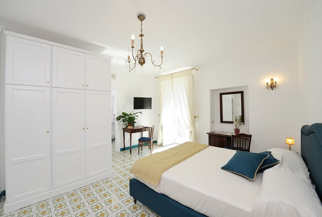  Amalfi room